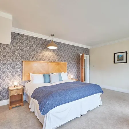 Host & - Puffin House Holiday home