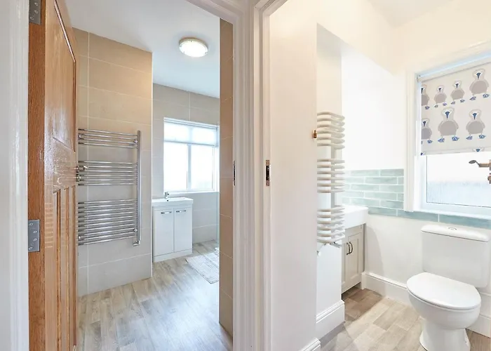 Host & - Puffin House Holiday home