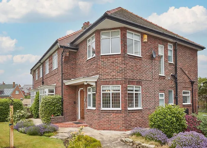 Holiday home Host & - Puffin House