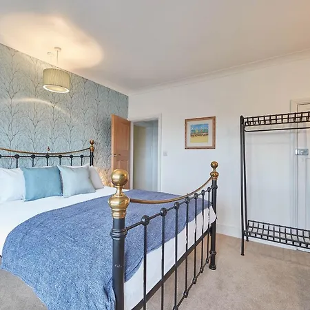 Host&stay - Puffin House *